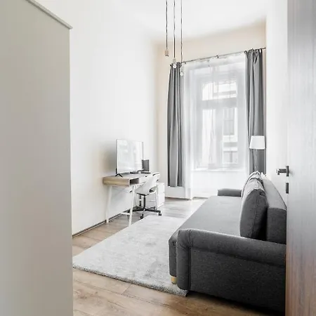 Lovely Urban Retreat - Апартаменты