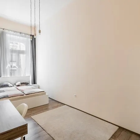 Lovely Urban Retreat - Apartment
