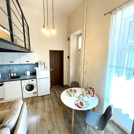 Lovely Urban Retreat - Апартаменты Будапешт