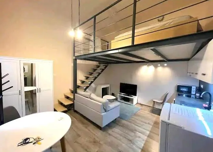 Lovely Urban Retreat -