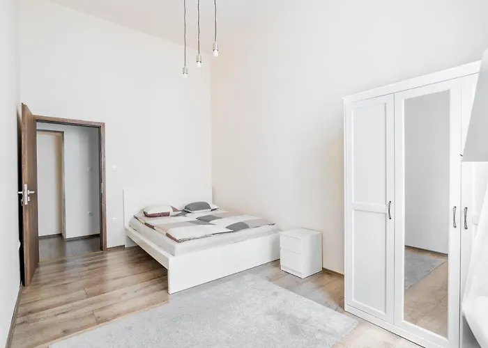 شقة Lovely Urban Retreat - بودابست