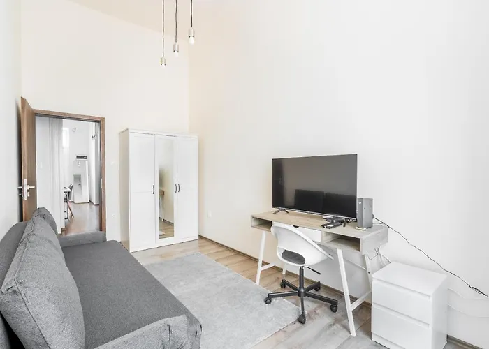 شقة Lovely Urban Retreat - *