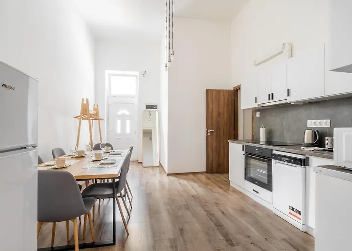 Lovely Urban Retreat - شقة بودابست